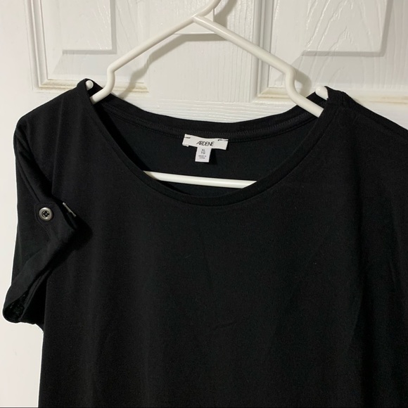 Long, Button-Sleeved T-Shit - Picture 3 of 6